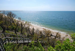 Southold Waterfront - Steps to Sandy Beach