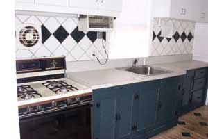 Beachfront Cottage - Galley Kitchen