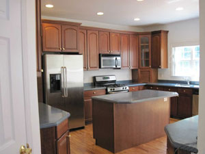 Islandia Colonial - Eat-in Kitchen
